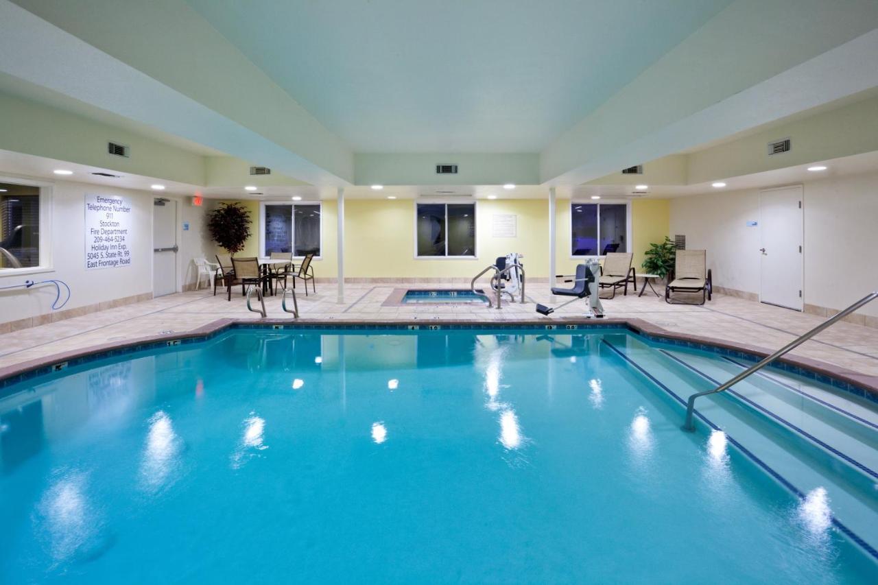 Holiday Inn Express Stockton Southeast By Ihg Zewnętrze zdjęcie