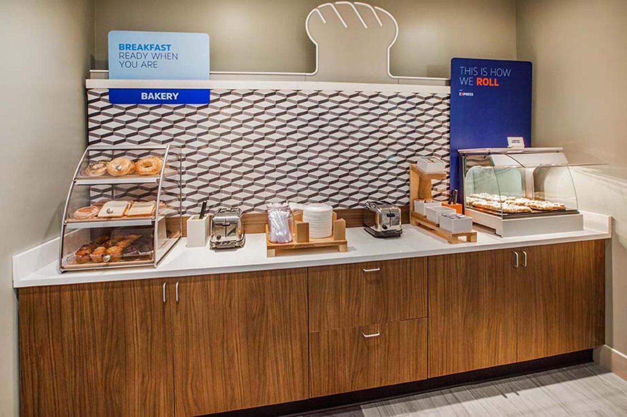 Holiday Inn Express Stockton Southeast By Ihg Zewnętrze zdjęcie